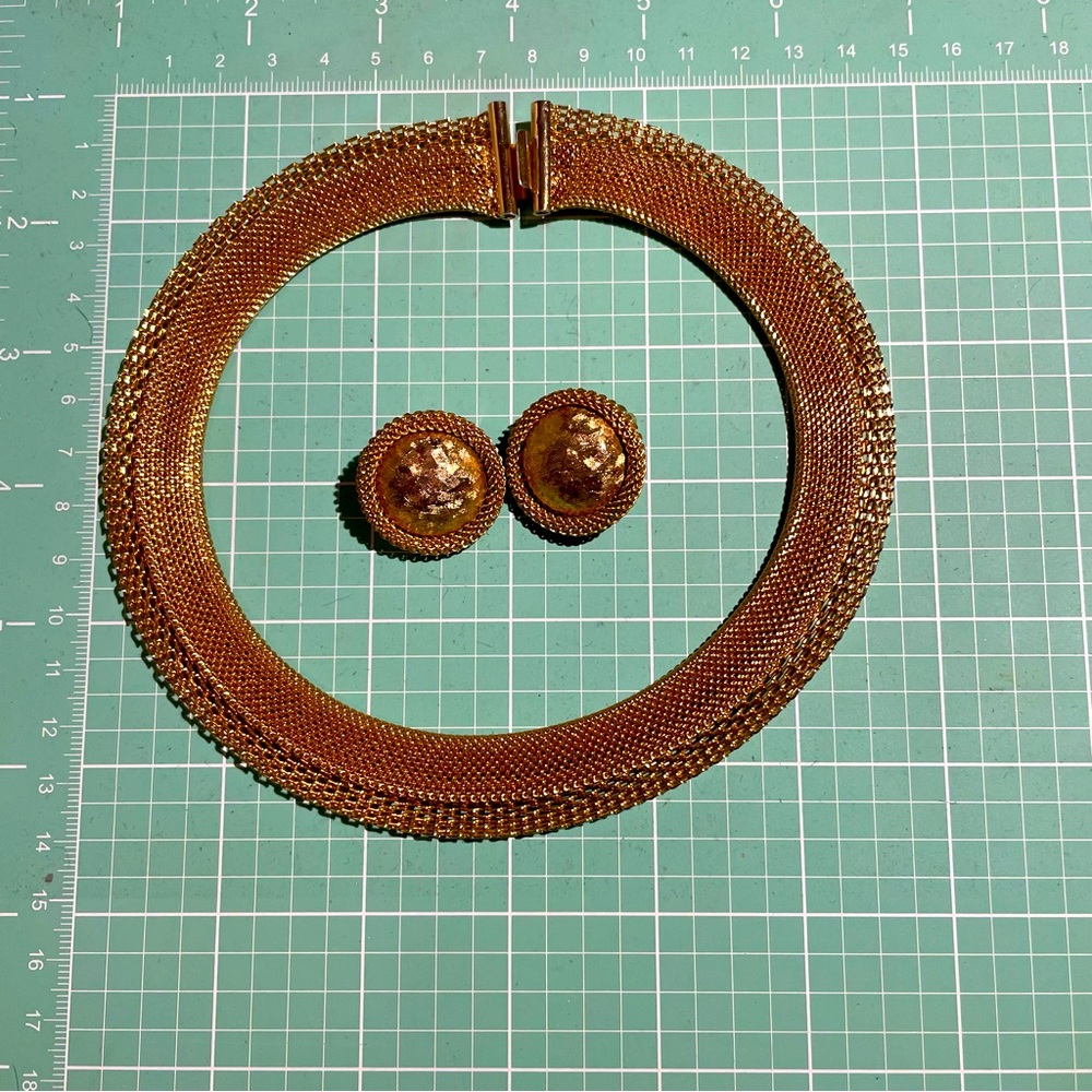 Hattie Carnegie necklace and earring set